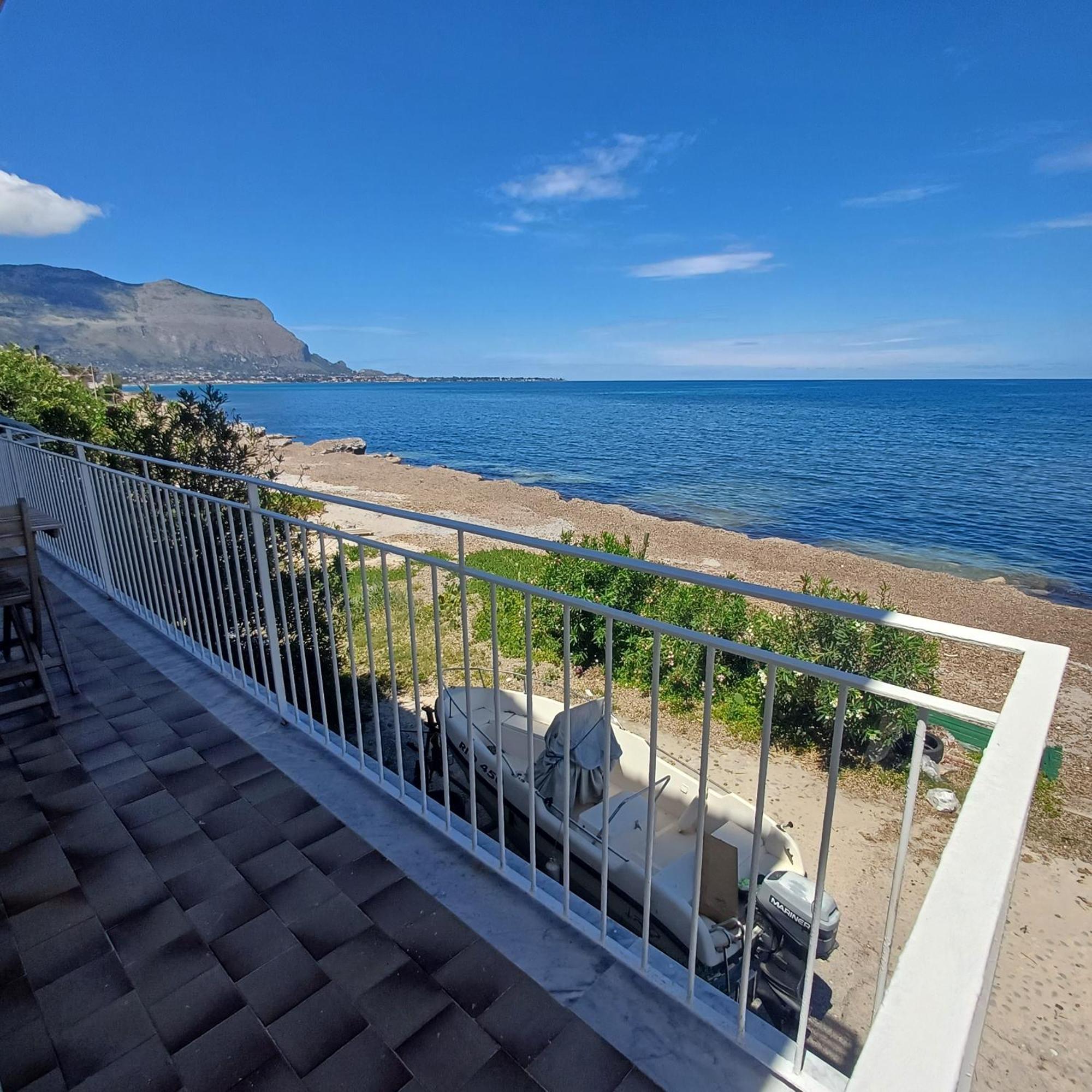 Le Due Conchiglie Villa Carini Bagian luar foto